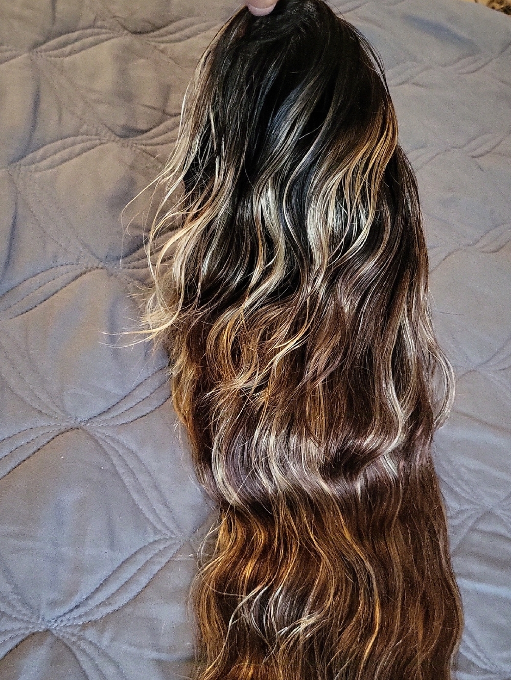 Wavy Lace Front Wig - 1B 30 27 Highlights 22 In( Cut N Worn) - Picture 5 of 10